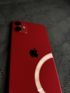 iPhone 11. 128GB. (5 foto / 7)