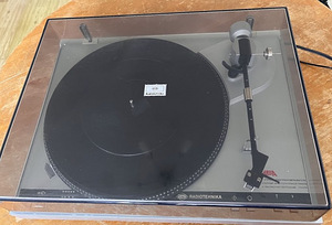 Vinüülimängija Arija 102 stereo (2 foto / 5)