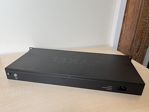 ZYXEL GS1920-48v2 48 Port Smart Managed Switch (2 foto / 2)