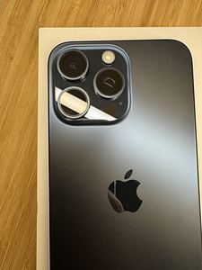 iPhone 15 Pro Max, Blue Titanium (garantii kuni 19.11.25). (4 foto / 10)