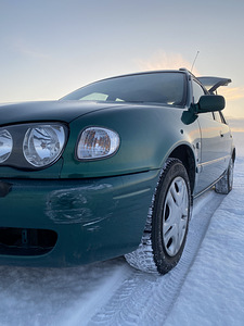 Toyota Corolla 1.6 81kW (13 foto / 13)