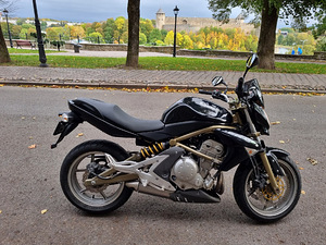 Продам мотоцикл Kawasaki ER-6n (4 фото из 4)