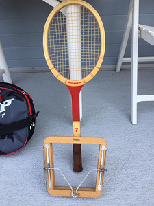 Ракетка для тенниса с новой сумкой