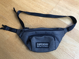 Поясная сумка superdry