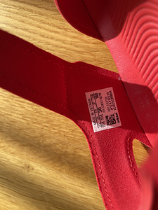 Adidas 30 новые сандалии (2 фото из 3)