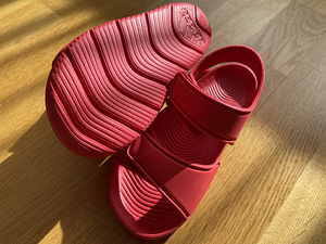 Adidas 30 новые сандалии (3 фото из 3)