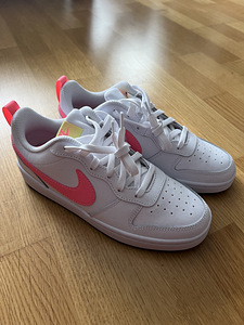 Nike tossud 37,5 (1 foto / 3)