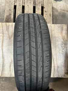 215/65 R17 (1 фото из 4)