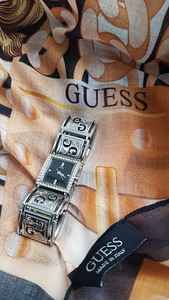 Guess наручные часы (1 фото из 4)
