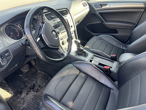 Volkswagen golf 7 (10 foto / 10)