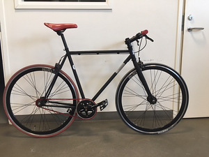 Jalgratas Fixie must (1 foto / 3)