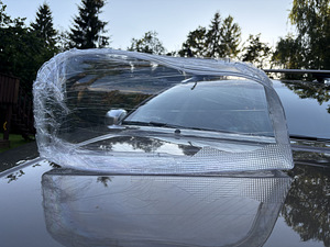Volvo XC90 esitulede klaasid (1 foto / 4)