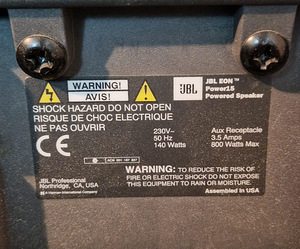 JBL EON Power15 atiivkõlarite komplekt (3 foto / 3)