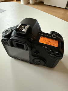 Canon 40d (2 foto / 3)