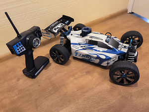 LRP S8 BX TEAM - 1/8 NITRO BUGGY (6 foto / 6)