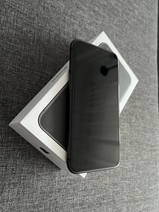 iPhone 11 64gb (2 foto / 4)