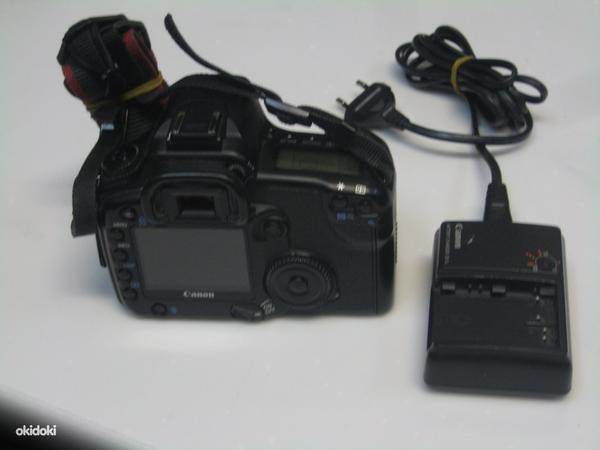 Зеркальный фотоаппарат Canon EOS 30D body + зарядка (фото #3)
