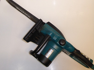 Kettsaag Makita UC3520A (3 foto / 5)