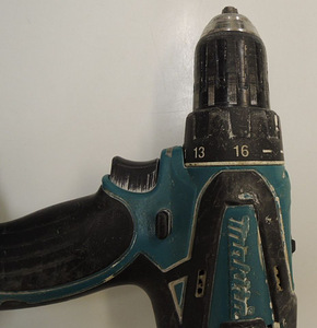 Akutrell Makita BDF456 + aku 5,0Ah (5 foto / 5)