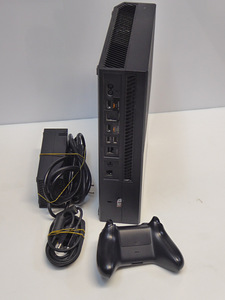 Mangukoonsol Microsoft Xbox One 500GB (5 foto / 6)