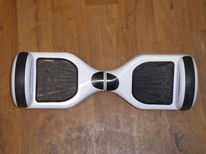 Gyroscooter + Laadija (2 foto / 5)