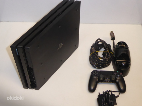 Mangukoonsol Sony PlayStation 4 Pro 1000Gb (foto #4)
