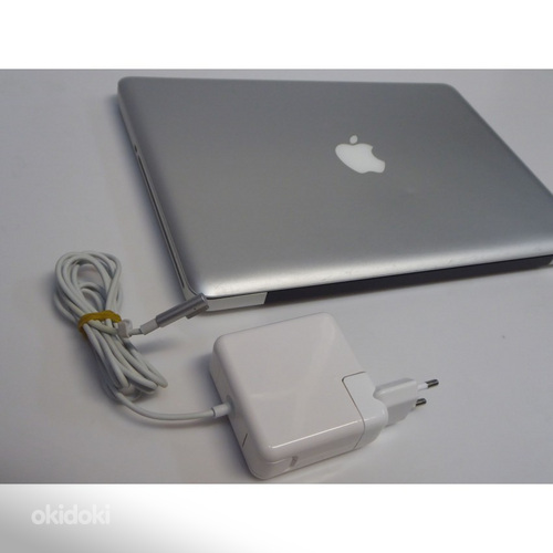 Ноутбук Apple MacBook Pro 13 inch, 2010 + Зарядка (фото #2)