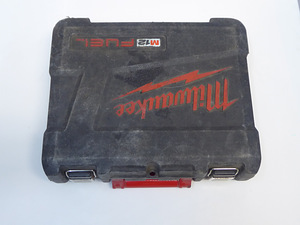 Akutrell MILWAUKEE M12 CDD-402C + aku + laadija (2 foto / 5)