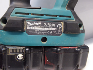 Сабельная пила Makita DJR360Z + 2 аку 3,0 Ач (6 фото из 10)