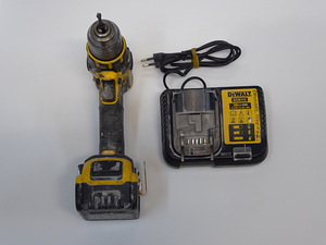 Aku-trell DEWALT DCD790 + 4ah + laadija (5 foto / 5)