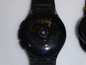 Nutikellad Samsung Galaxy Watch 4 Classic + laadija (4 foto / 5)