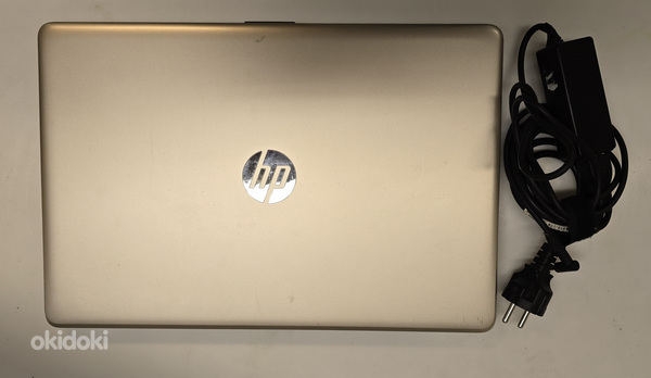 Ноутбук HP 15-bs010no + Зарядка (фото #2)