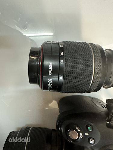 Зеркальная камера Pentax K-50 + 18-55mm + 50-200mm + зарядка (фото #5)