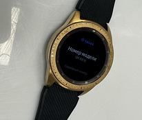 Смарт-часы Samsung Galaxy Watch SM-R810 + Зарядка
