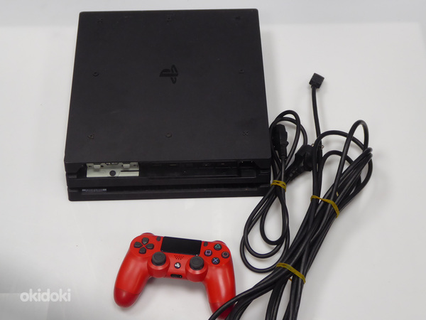 Игровая приставка Sony PlayStation 4 Pro 1000 ГБ (фото #6)