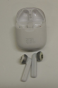 Bluetooth наушники JBL Tune 220TWS + док (5 фото из 6)