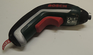 Akutrell Bosch IXO3603 + laadija (6 foto / 6)