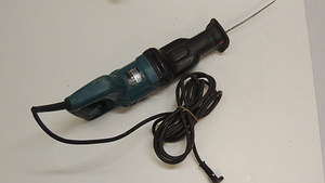 Tiigersaag Makita JR3050 (3 foto / 5)