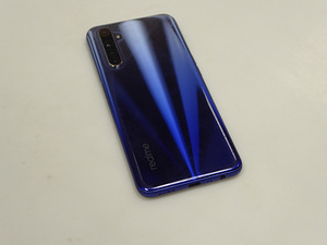 Телефон Realme 6 128 GB (4 фото из 5)