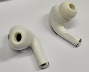 Juhtmeta kõrvaklapid Apple Airpods Pro Gen1 (4 foto / 7)