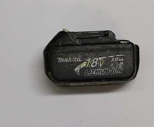 Аккумулятор Makita BL1830B 3,0Aч (2 фото из 5)