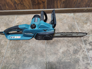Kettsaag Makita UC3041A (2 foto / 5)