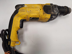 Puurvasar Dewalt D25102 (2 foto / 5)
