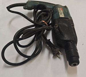 Puurvasar Makita HR2440 (4 foto / 4)
