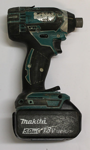 Akutrell Makita DTD152 + aku 5,0Ah (3 foto / 5)