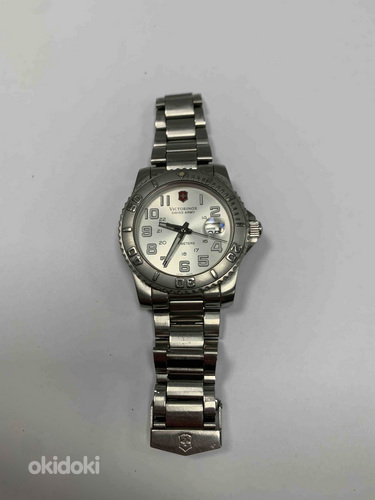 Наручные часы VictorinoxSwis Army V050810005