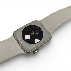 Nutikell Apple Watch SE 44mm + laadija (3 foto / 4)