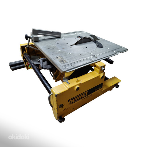 Lauasaag Dewalt DW743