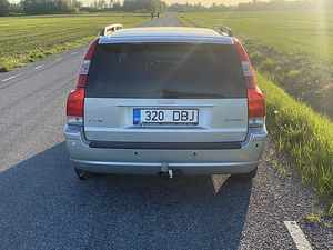Volvo v70 d5 (3 фото из 14)