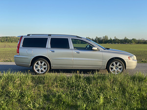 Volvo v70 d5 (6 фото из 14)